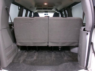 2013 Chevrolet Express Passenger 3500 3500 Regular Wheelbase Rear-Wheel Drive 1LT