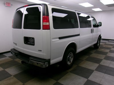 2013 Chevrolet Express Passenger 3500 3500 Regular Wheelbase Rear-Wheel Drive 1LT