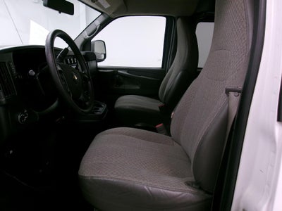 2013 Chevrolet Express Passenger 3500 3500 Regular Wheelbase Rear-Wheel Drive 1LT