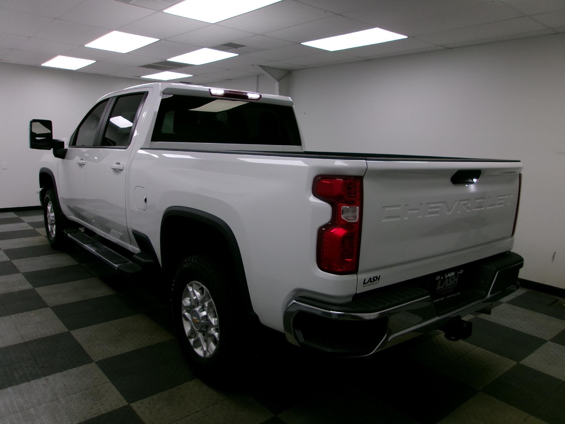 2025 Chevrolet Silverado 2500 HD Crew Cab Standard Box 4-Wheel Drive LT