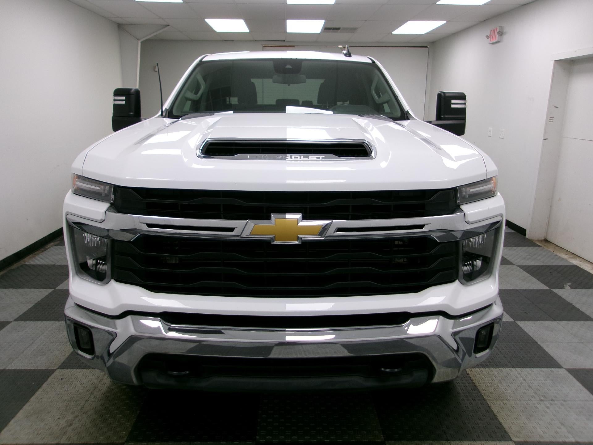 2024 Chevrolet Silverado 2500 HD Crew Cab Standard Box 4-Wheel Drive LT