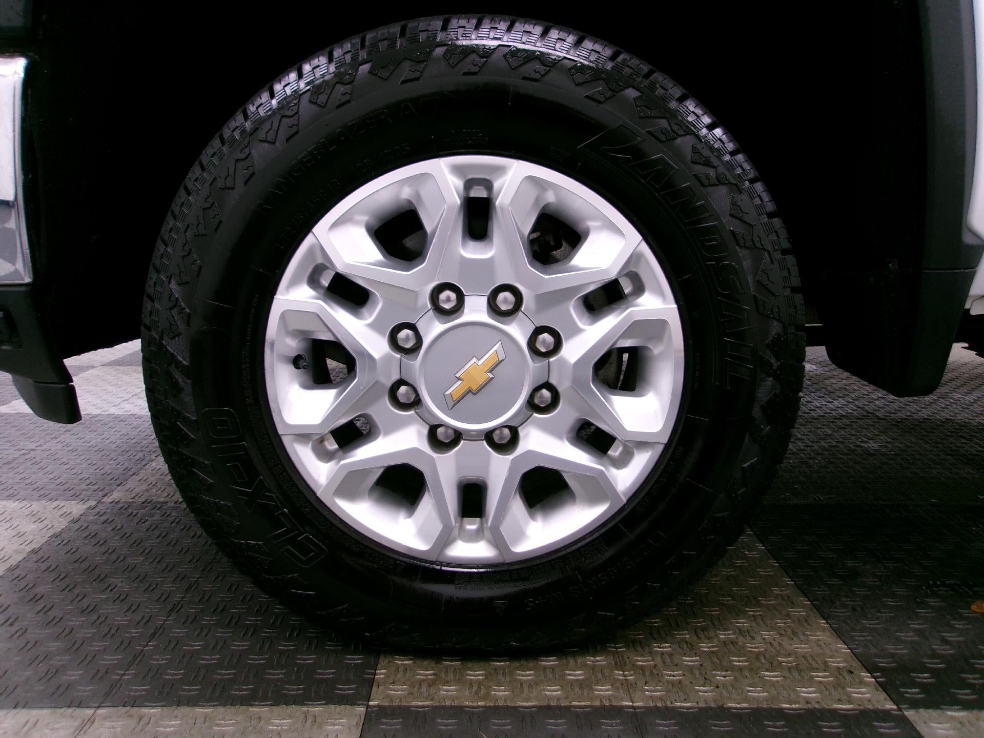 2024 Chevrolet Silverado 2500 HD Crew Cab Standard Box 4-Wheel Drive LT