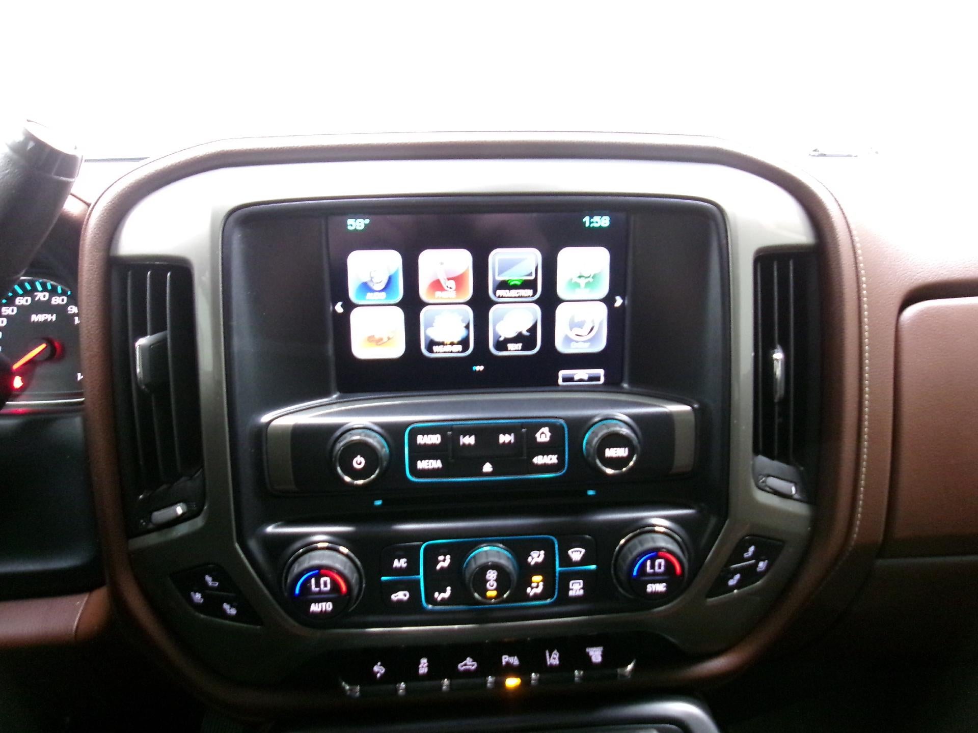 2018 Chevrolet Silverado 3500 HD Crew Cab Standard Box 4-Wheel Drive High Country