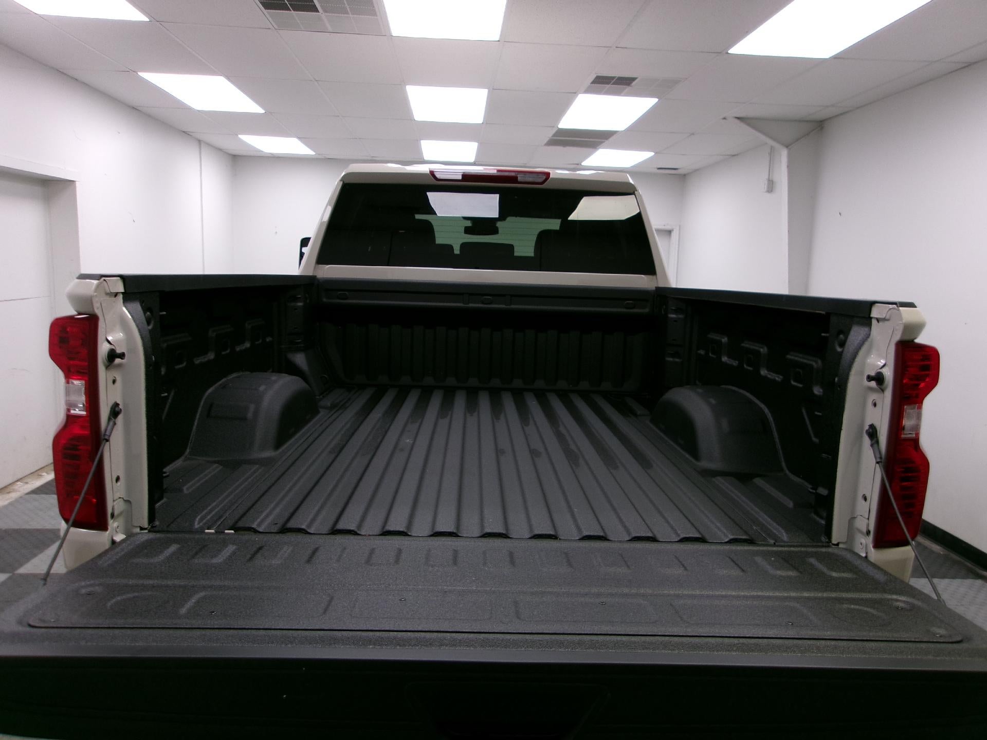 2026 Chevrolet Silverado 2500 HD Crew Cab Standard Box 4-Wheel Drive Custom