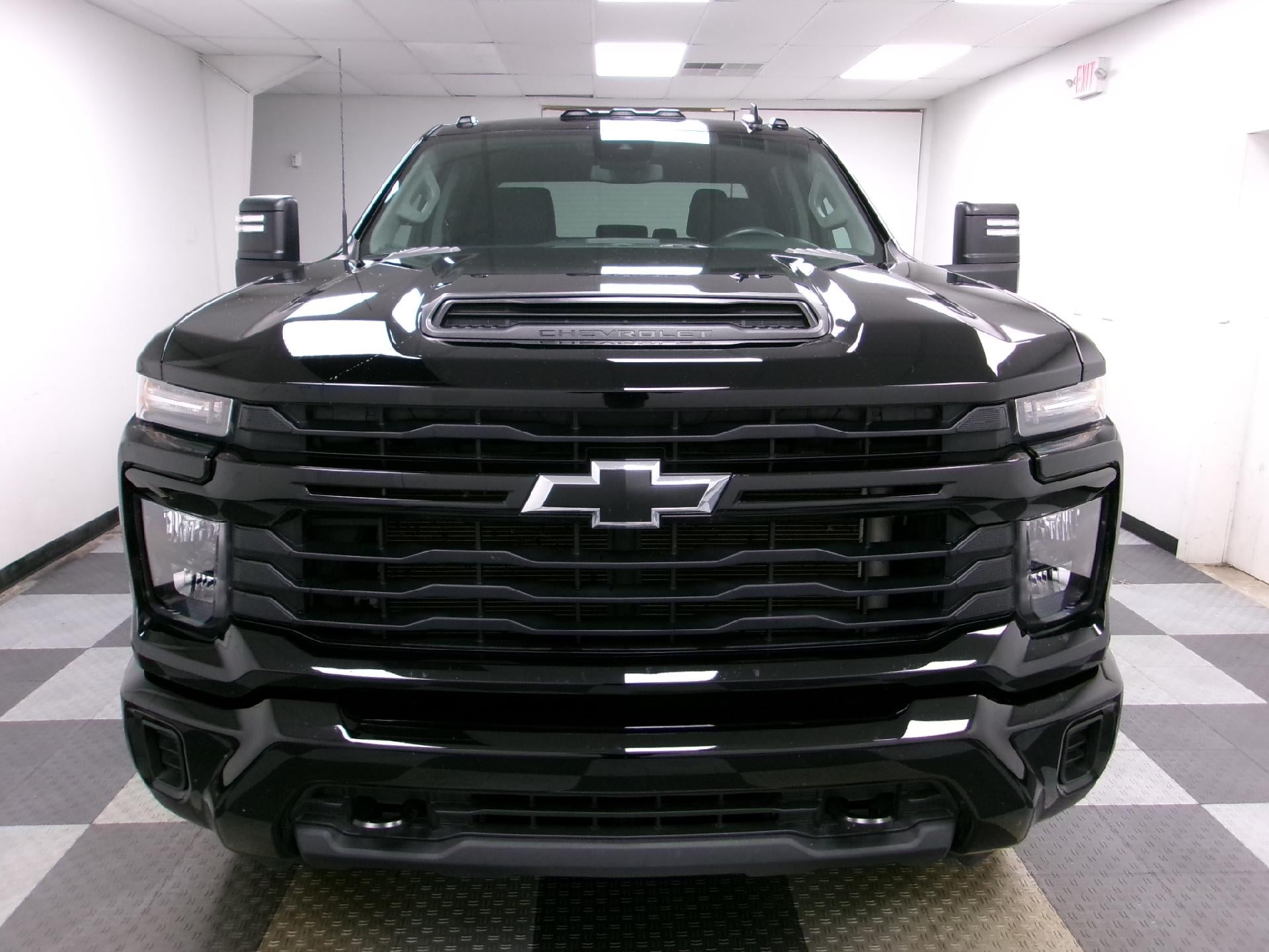 2025 Chevrolet Silverado 2500 HD Crew Cab Long Box 4-Wheel Drive Custom