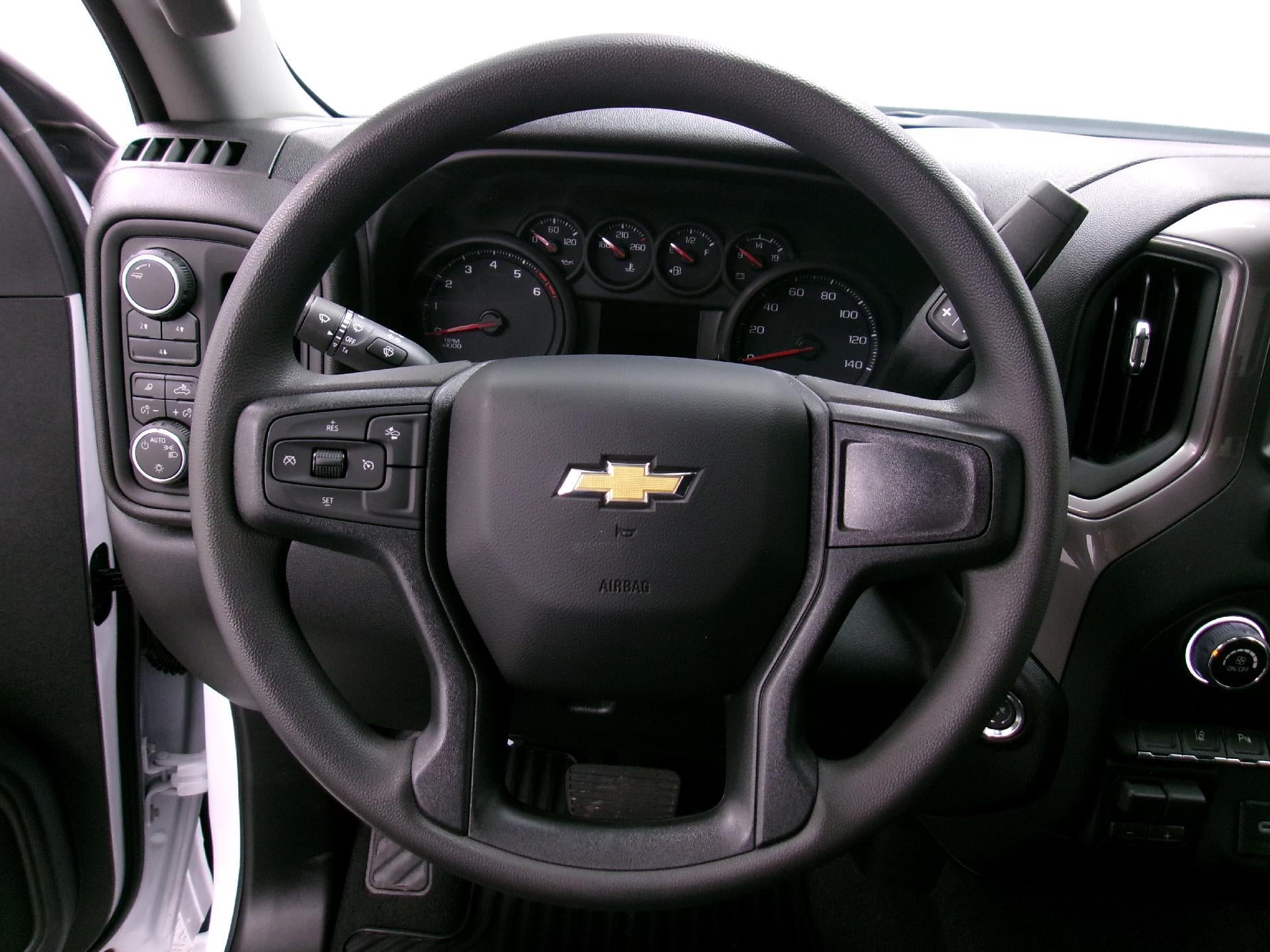2026 Chevrolet Silverado 2500 HD Crew Cab Standard Box 4-Wheel Drive Custom