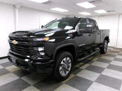 2026 Chevrolet Silverado 2500 HD Crew Cab Standard Box 4-Wheel Drive Custom