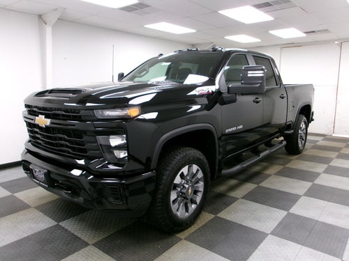 2026 Chevrolet Silverado 2500 HD Crew Cab Standard Box 4-Wheel Drive Custom