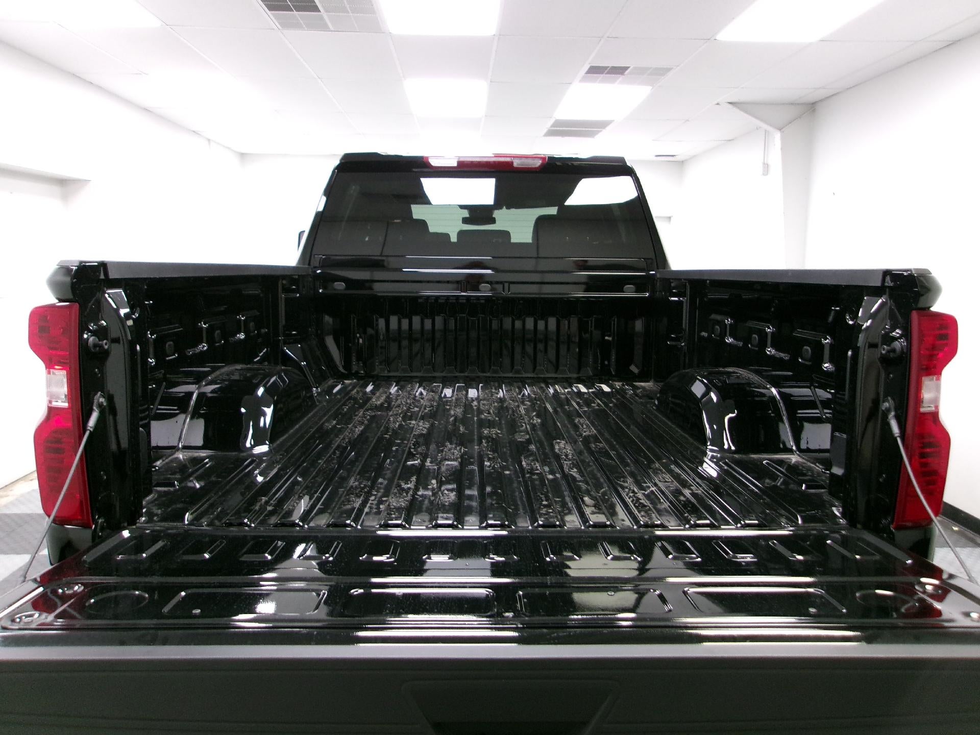 2026 Chevrolet Silverado 2500 HD Crew Cab Standard Box 4-Wheel Drive Custom