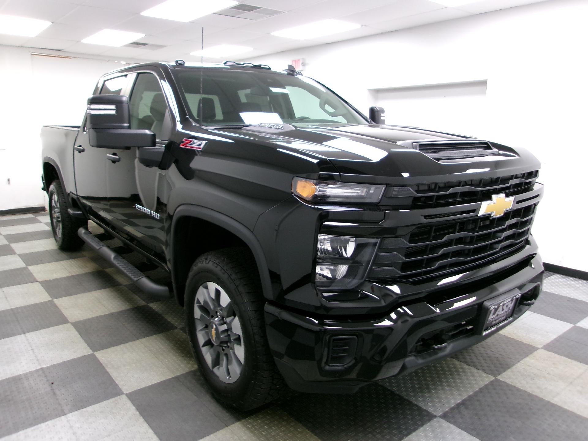 2026 Chevrolet Silverado 2500 HD Crew Cab Standard Box 4-Wheel Drive Custom