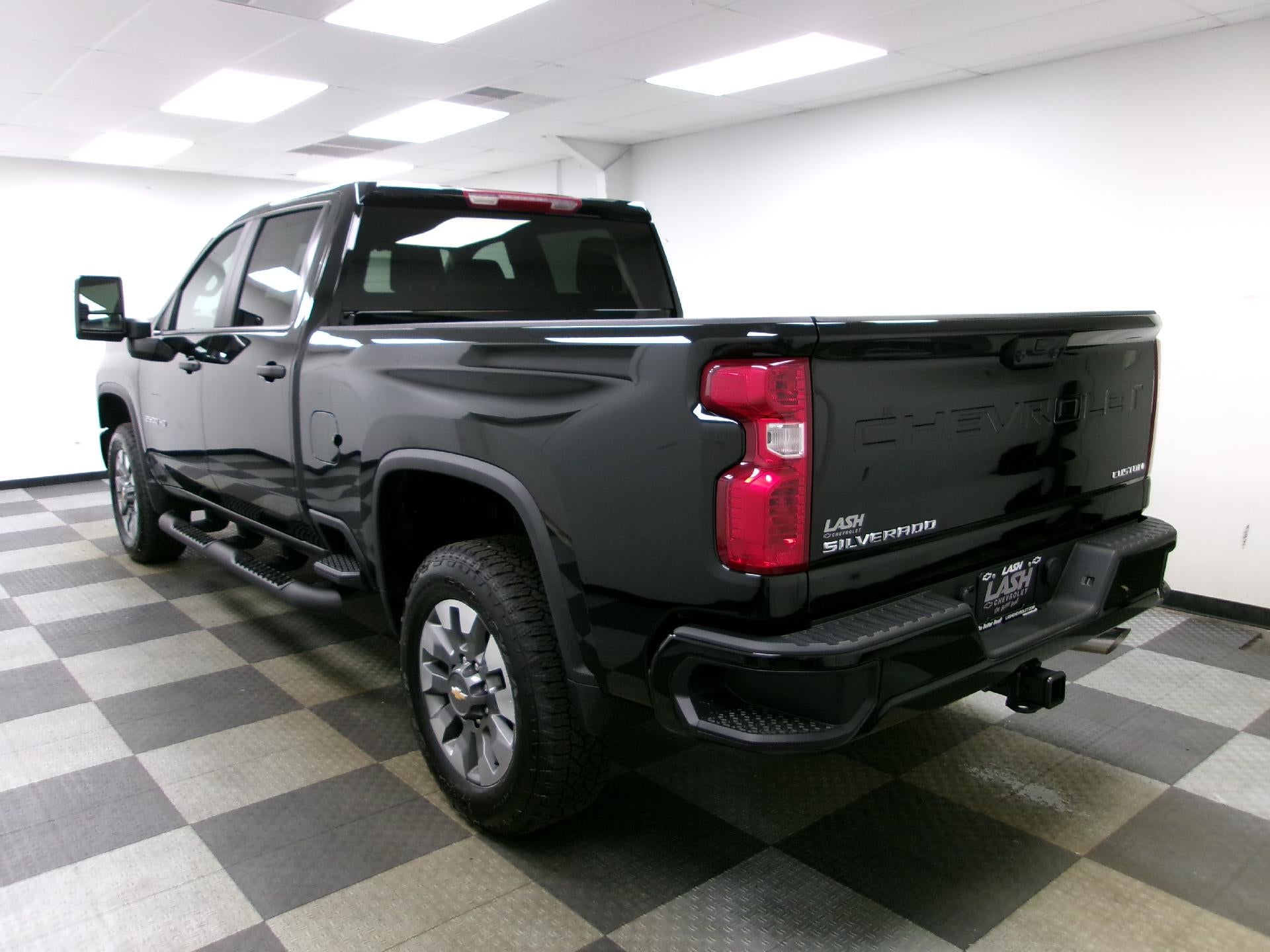 2026 Chevrolet Silverado 2500 HD Crew Cab Standard Box 4-Wheel Drive Custom