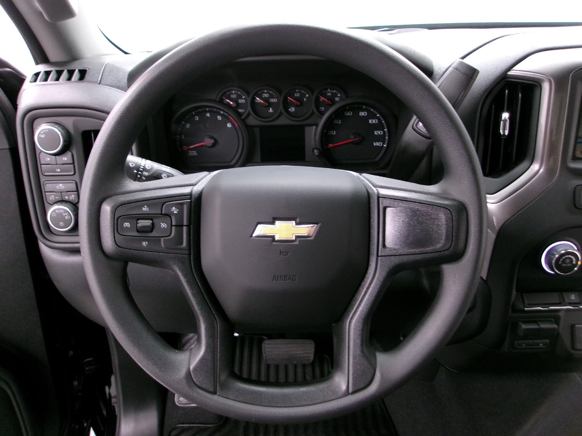 2026 Chevrolet Silverado 2500 HD Crew Cab Standard Box 4-Wheel Drive Custom