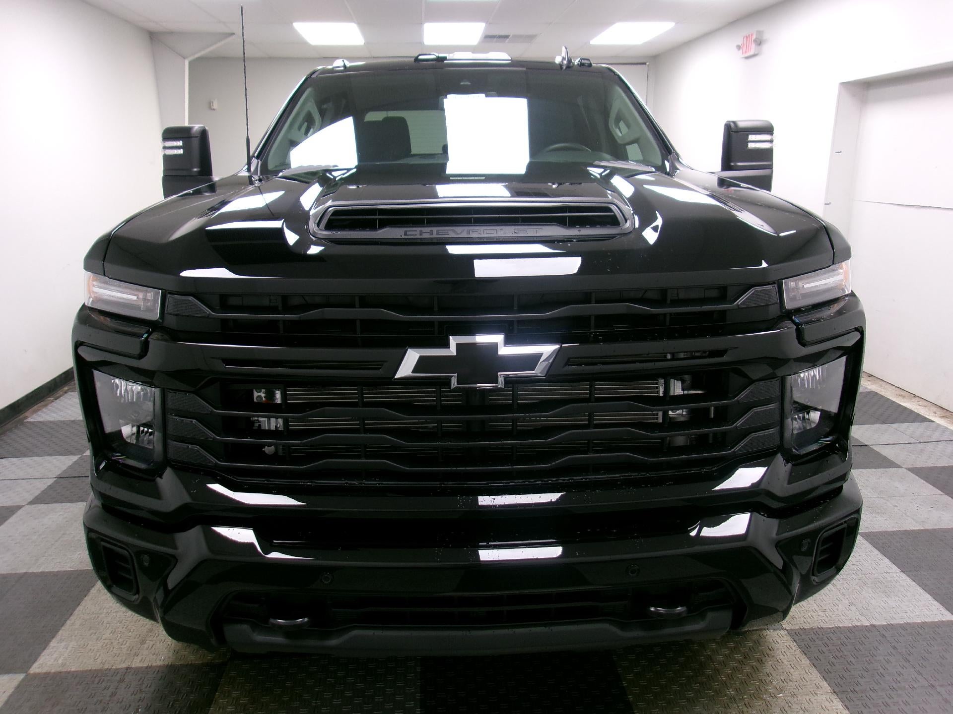 2026 Chevrolet Silverado 2500 HD Crew Cab Long Box 4-Wheel Drive Custom