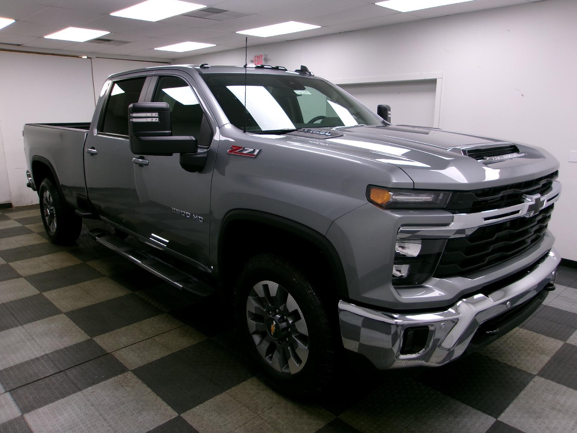 2026 Chevrolet Silverado 2500 HD Crew Cab Long Box 4-Wheel Drive LT