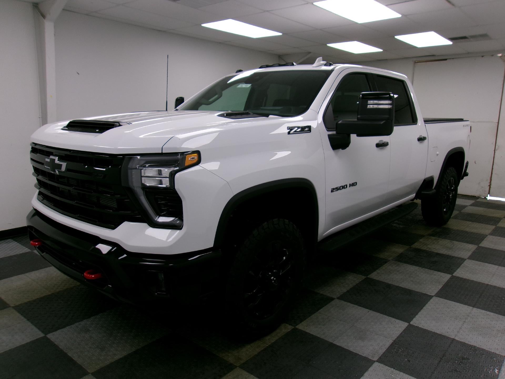 2026 Chevrolet Silverado 2500 HD Crew Cab Standard Box 4-Wheel Drive LTZ