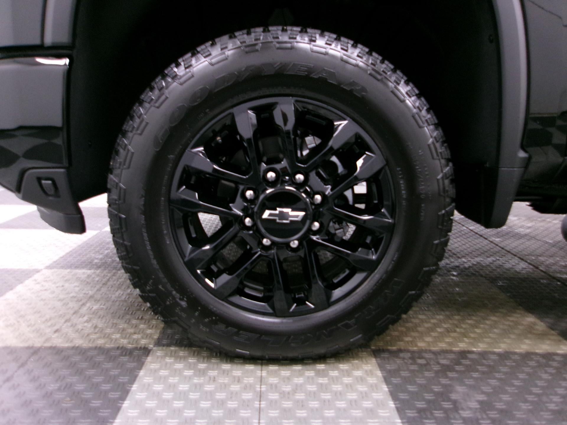 2026 Chevrolet Silverado 2500 HD Crew Cab Standard Box 4-Wheel Drive LTZ