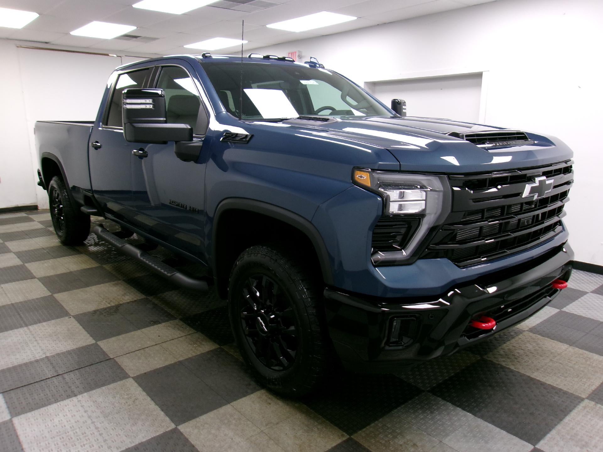 2026 Chevrolet Silverado 2500 HD Crew Cab Long Box 4-Wheel Drive LTZ