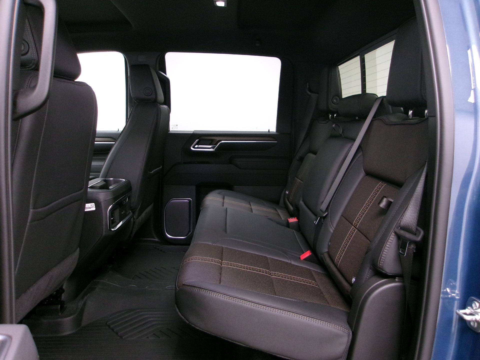 2026 Chevrolet Silverado 2500 HD Crew Cab Standard Box 4-Wheel Drive High Country