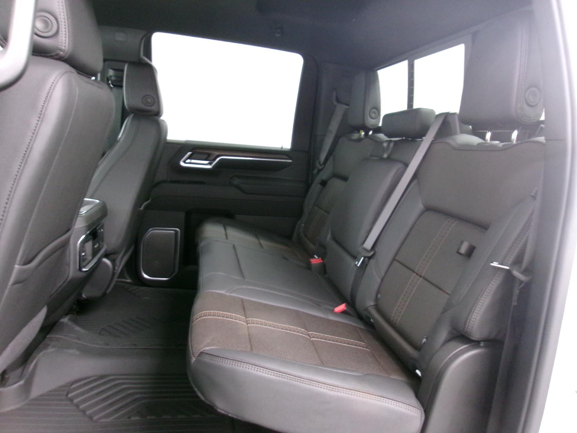 2026 Chevrolet Silverado 2500 HD Crew Cab Standard Box 4-Wheel Drive High Country