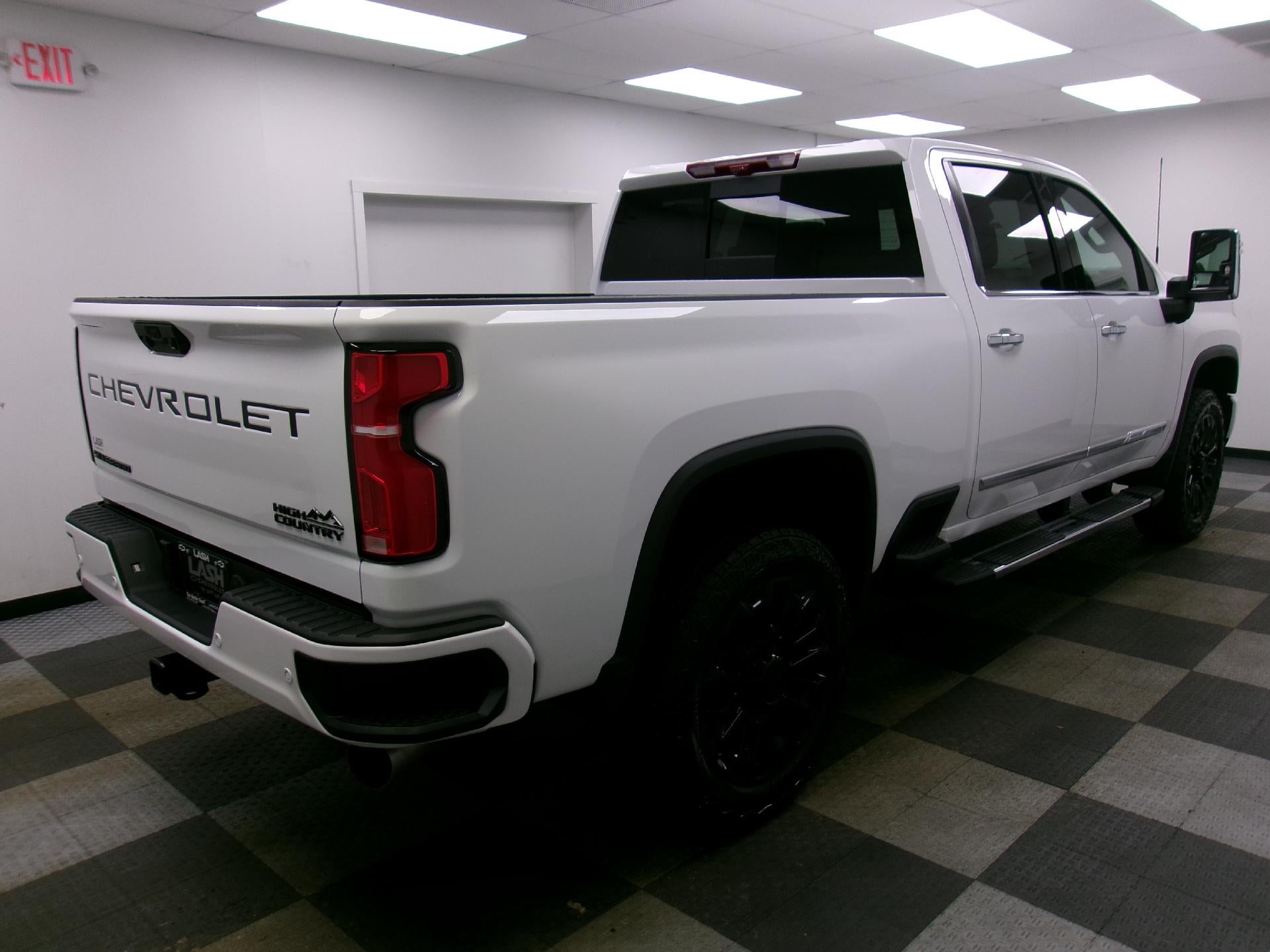 2026 Chevrolet Silverado 2500 HD Crew Cab Standard Box 4-Wheel Drive High Country