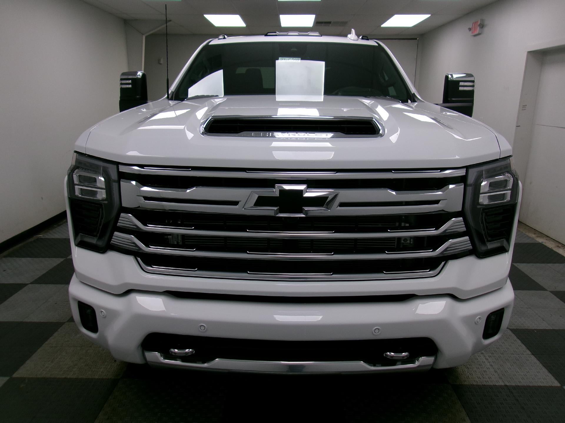 2026 Chevrolet Silverado 2500 HD Crew Cab Standard Box 4-Wheel Drive High Country