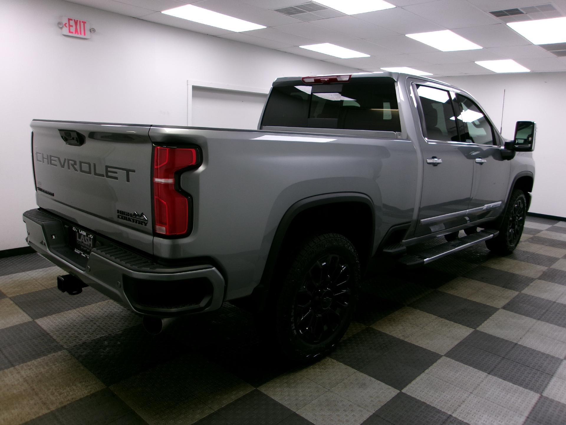 2026 Chevrolet Silverado 2500 HD Crew Cab Standard Box 4-Wheel Drive High Country