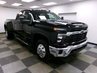 2026 Chevrolet Silverado 3500 HD Crew Cab Long Box 4-Wheel Drive LT