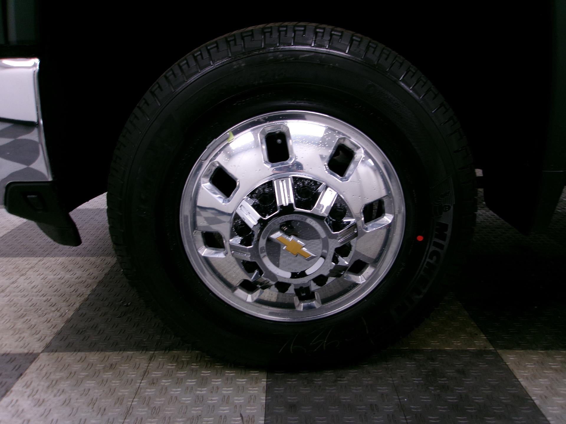 2026 Chevrolet Silverado 3500 HD Crew Cab Long Box 4-Wheel Drive LT