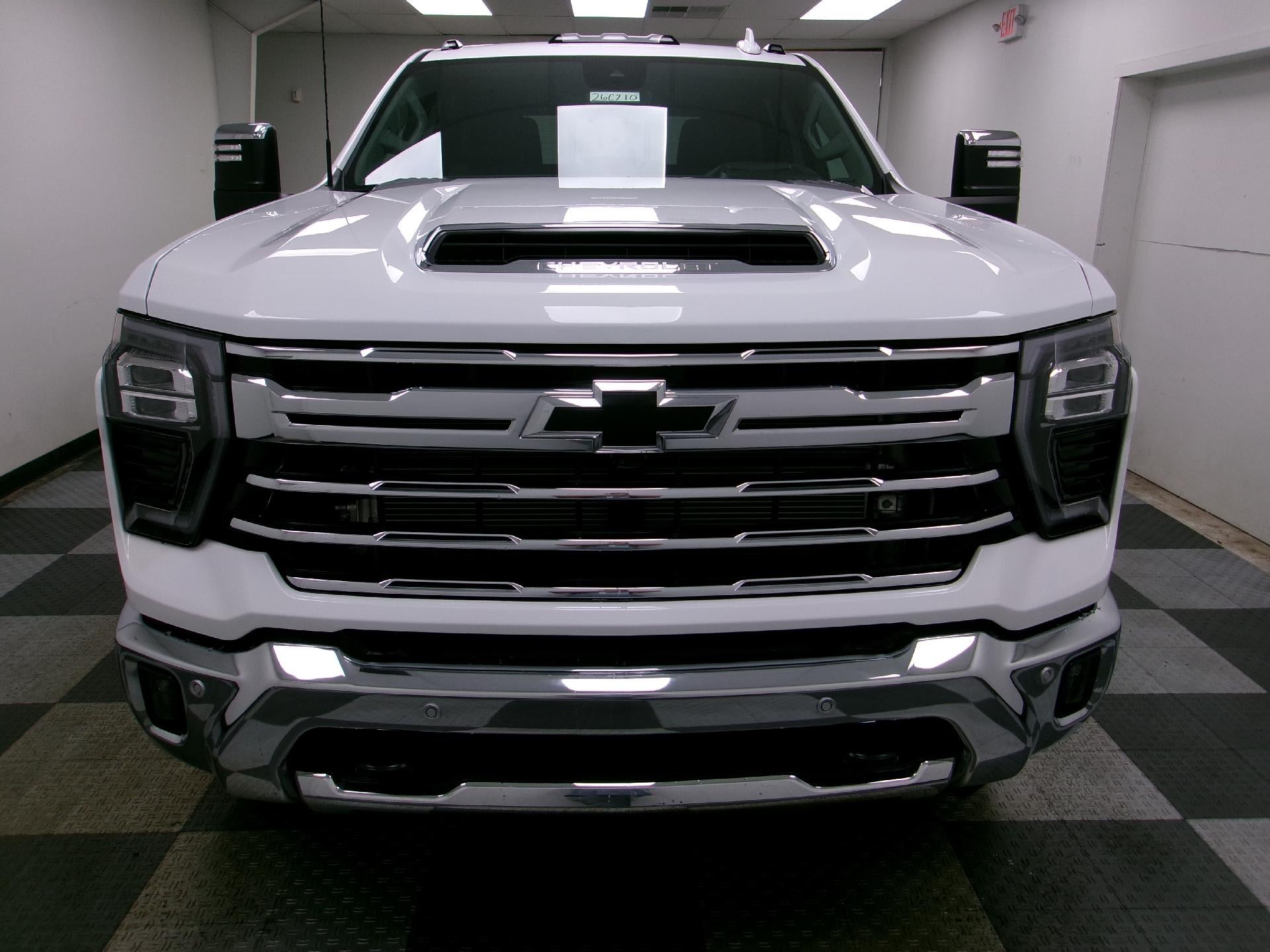 2026 Chevrolet Silverado 3500 HD Crew Cab Long Box 4-Wheel Drive LTZ