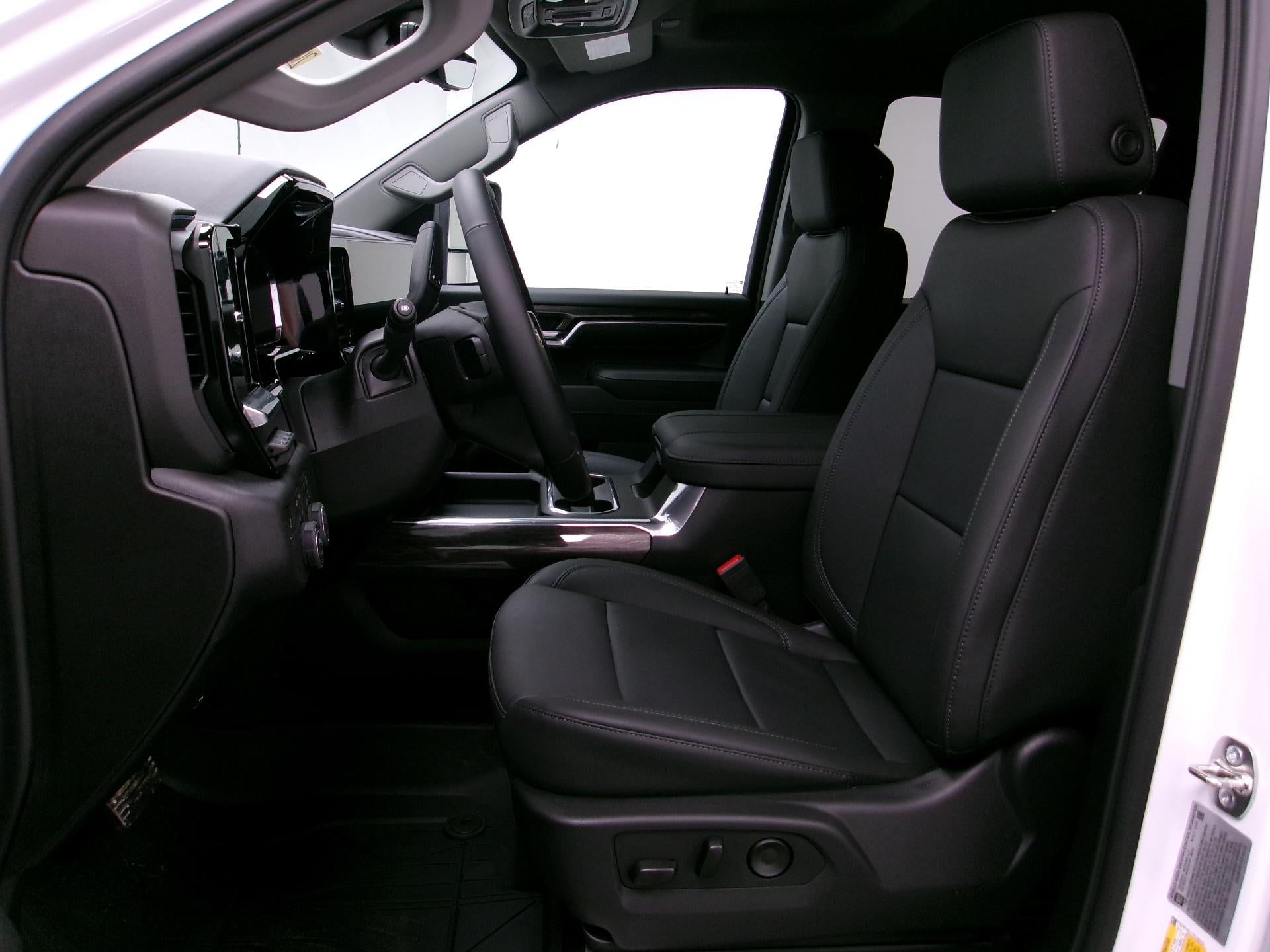 2026 Chevrolet Silverado 3500 HD Crew Cab Long Box 4-Wheel Drive LTZ