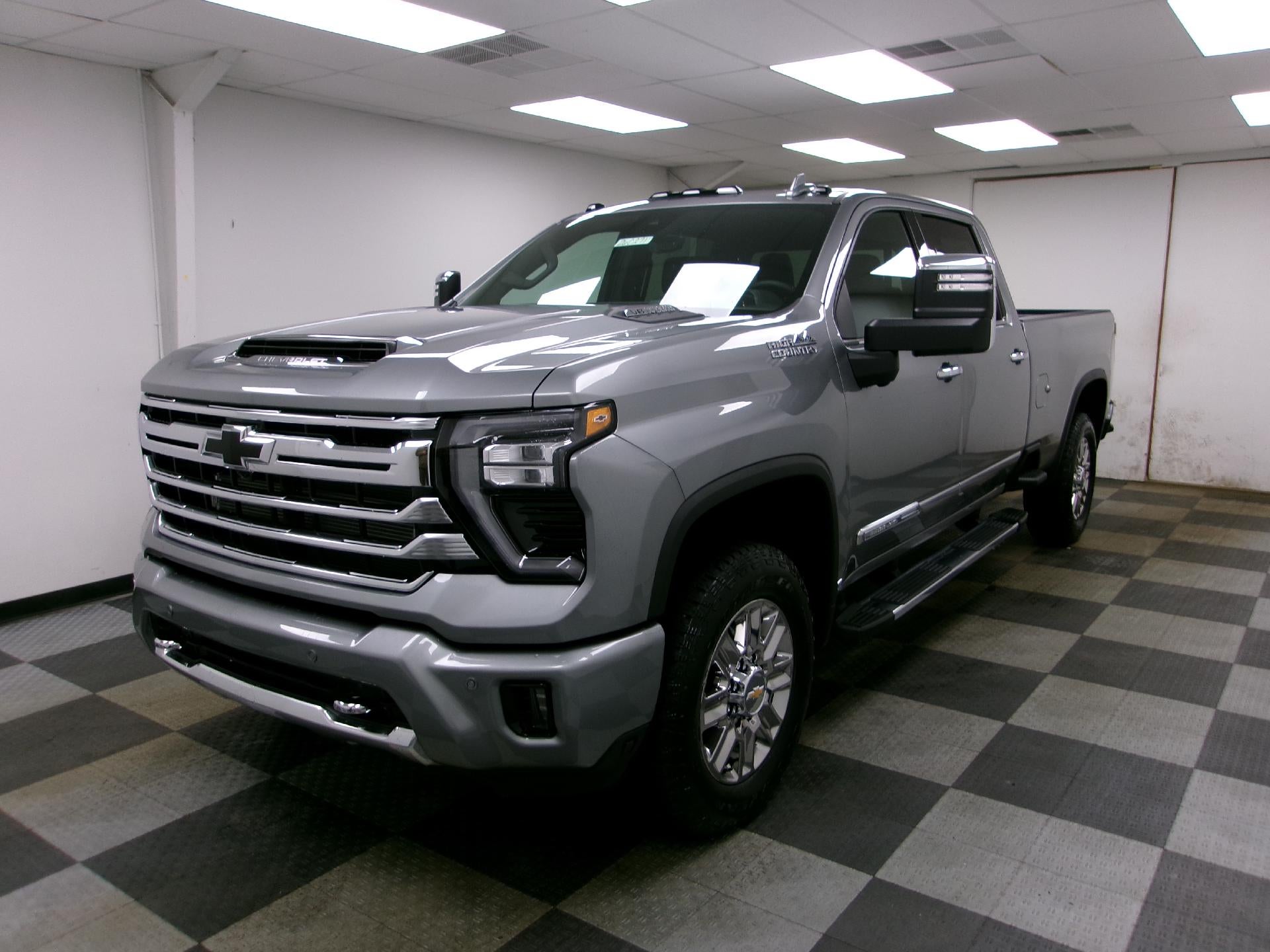 2026 Chevrolet Silverado 3500 HD Crew Cab Long Box 4-Wheel Drive High Country