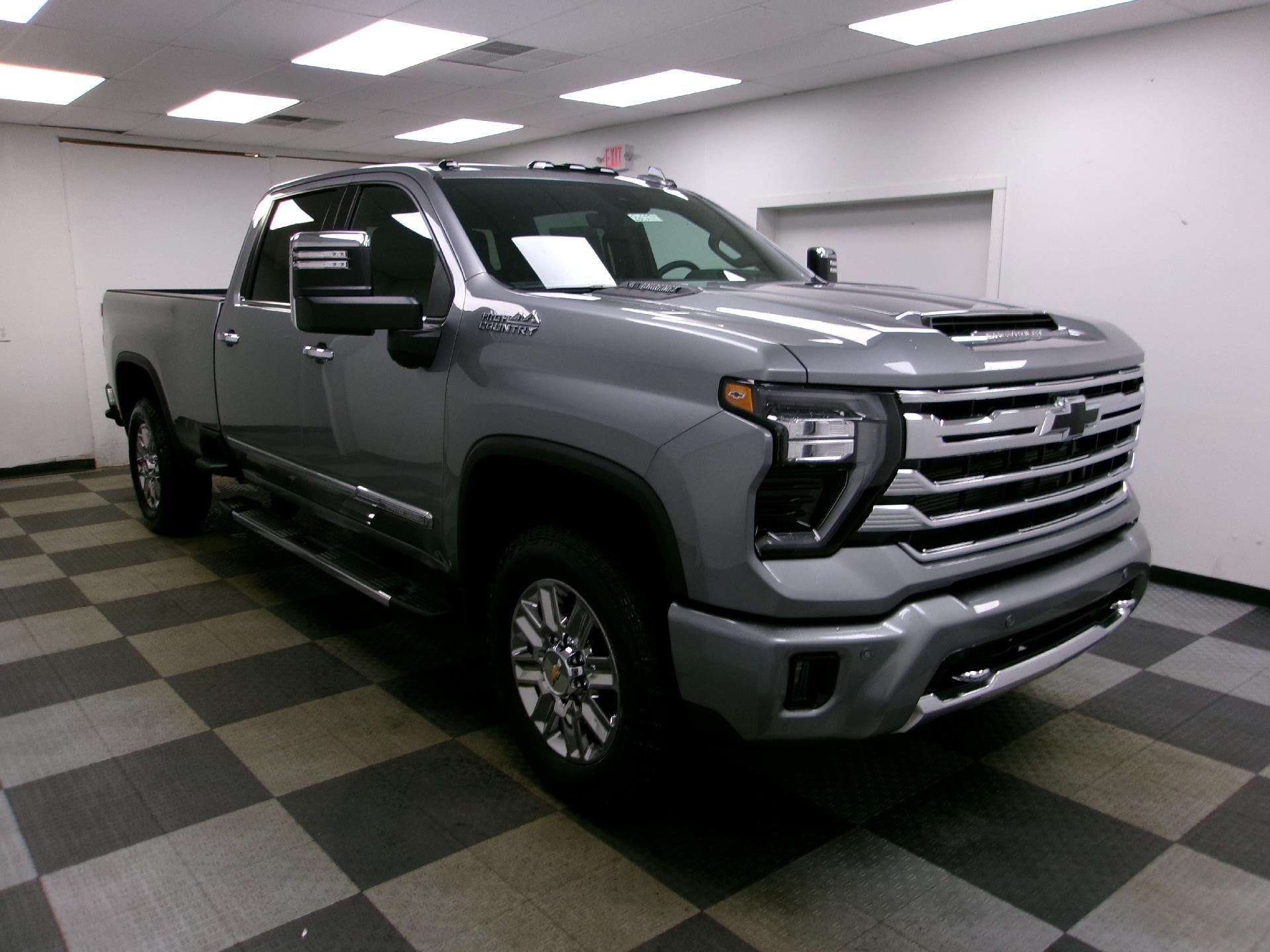 2026 Chevrolet Silverado 3500 HD Crew Cab Long Box 4-Wheel Drive High Country