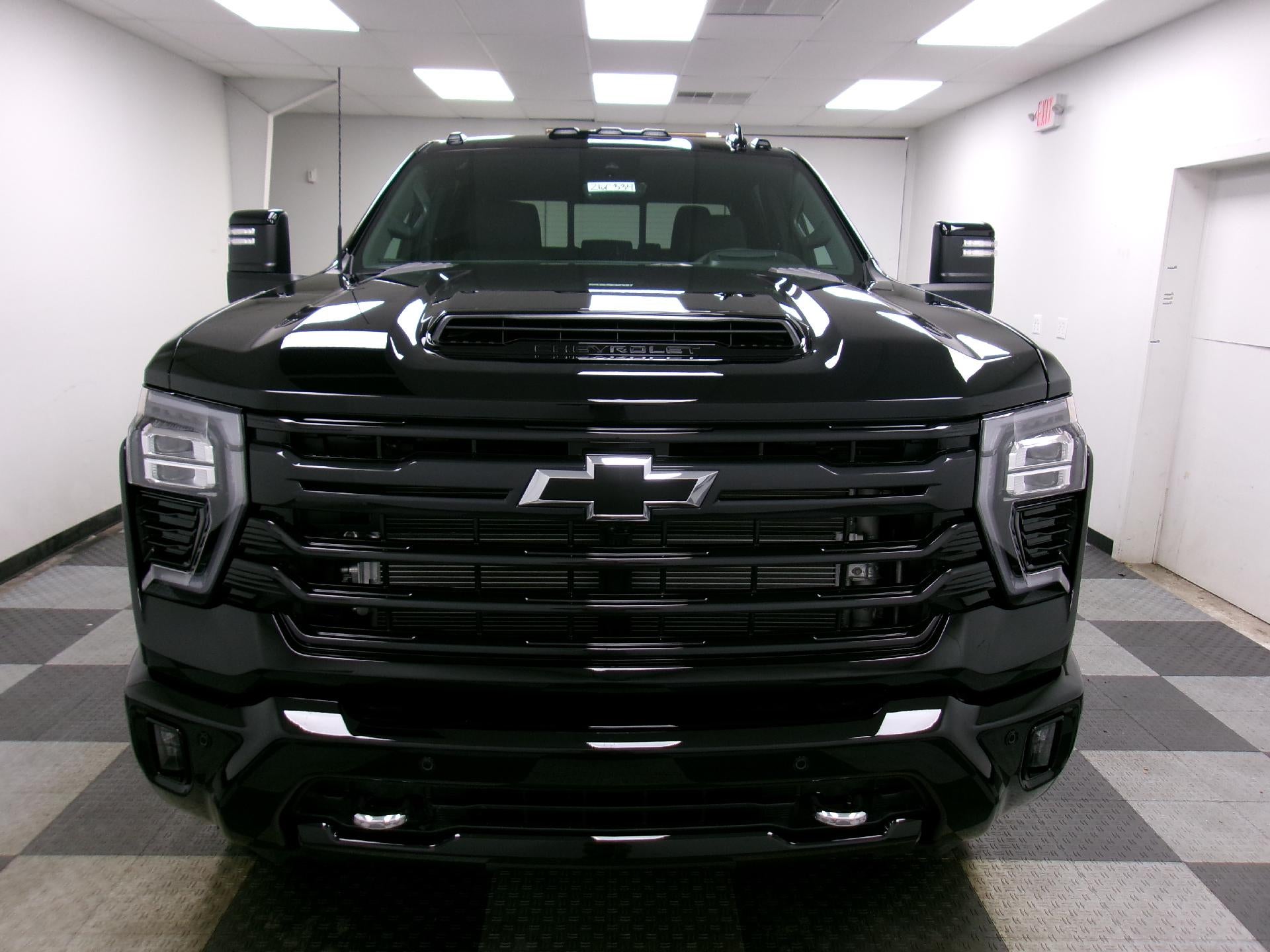 2026 Chevrolet Silverado 3500 HD Crew Cab Long Box 4-Wheel Drive High Country