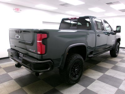 2026 Chevrolet Silverado 2500 HD Crew Cab Standard Box 4-Wheel Drive ZR2
