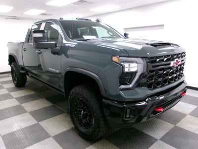 2026 Chevrolet Silverado 2500 HD Crew Cab Standard Box 4-Wheel Drive ZR2