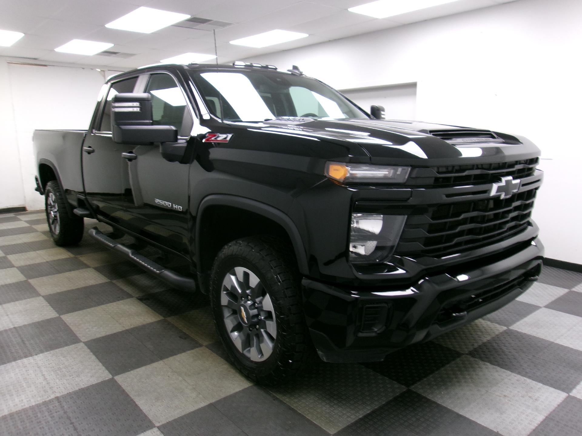 2024 Chevrolet Silverado 2500 HD Crew Cab Long Box 4-Wheel Drive Custom