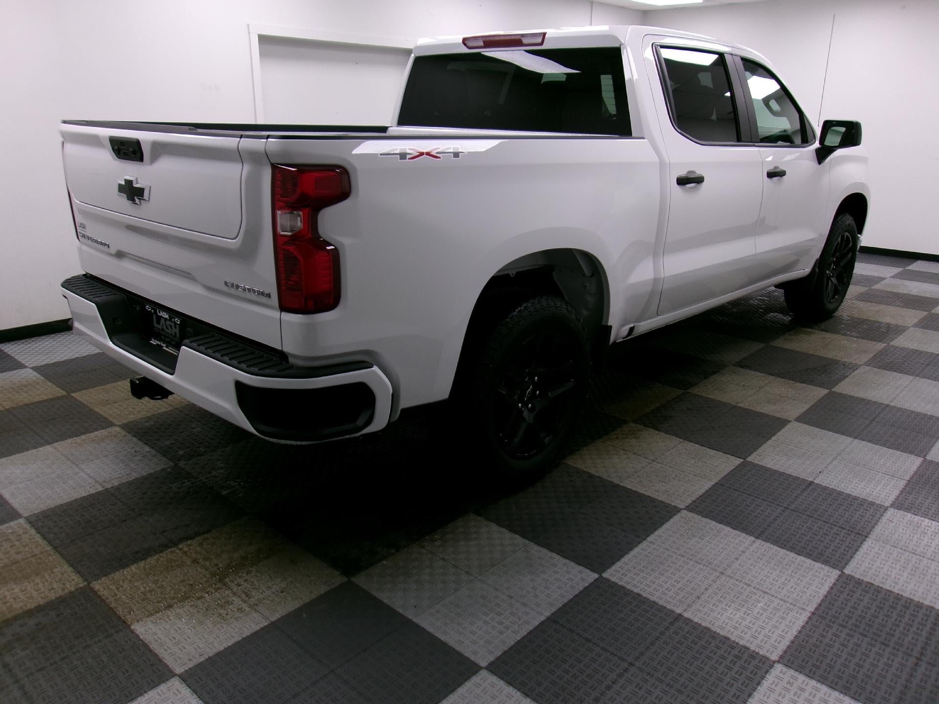 2026 Chevrolet Silverado 1500 Crew Cab Short Box 4-Wheel Drive Custom