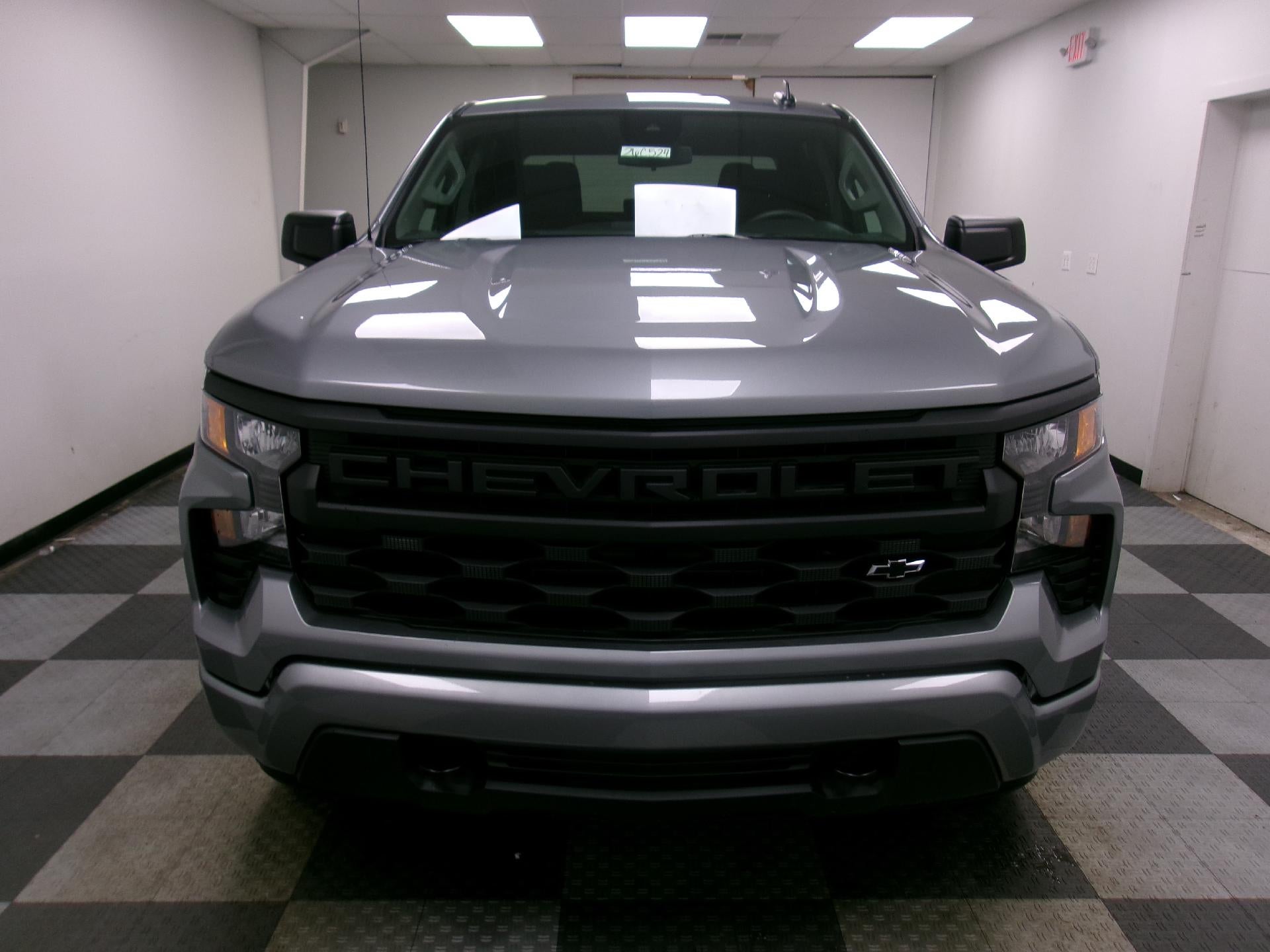 2026 Chevrolet Silverado 1500 Crew Cab Short Box 4-Wheel Drive Custom