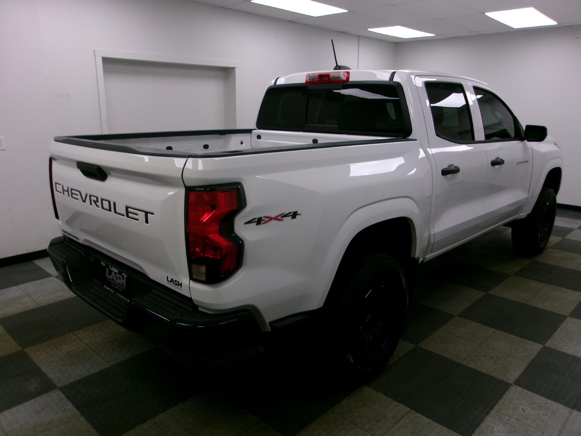 2024 Chevrolet Colorado Crew Cab Short Box 4-Wheel Drive Work Truck