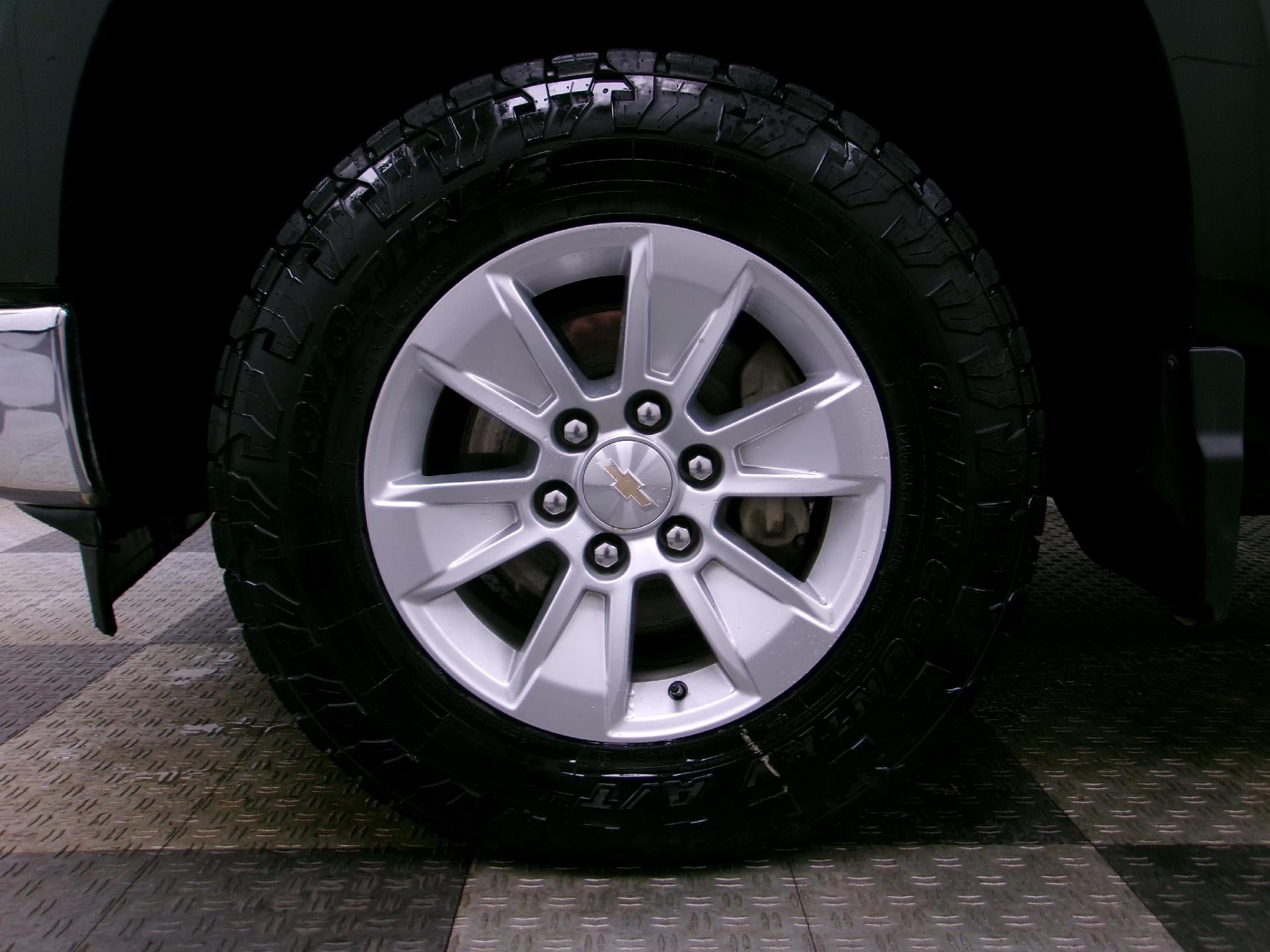 2024 Chevrolet Silverado 1500 Double Cab Standard Box 4-Wheel Drive LT 1LT