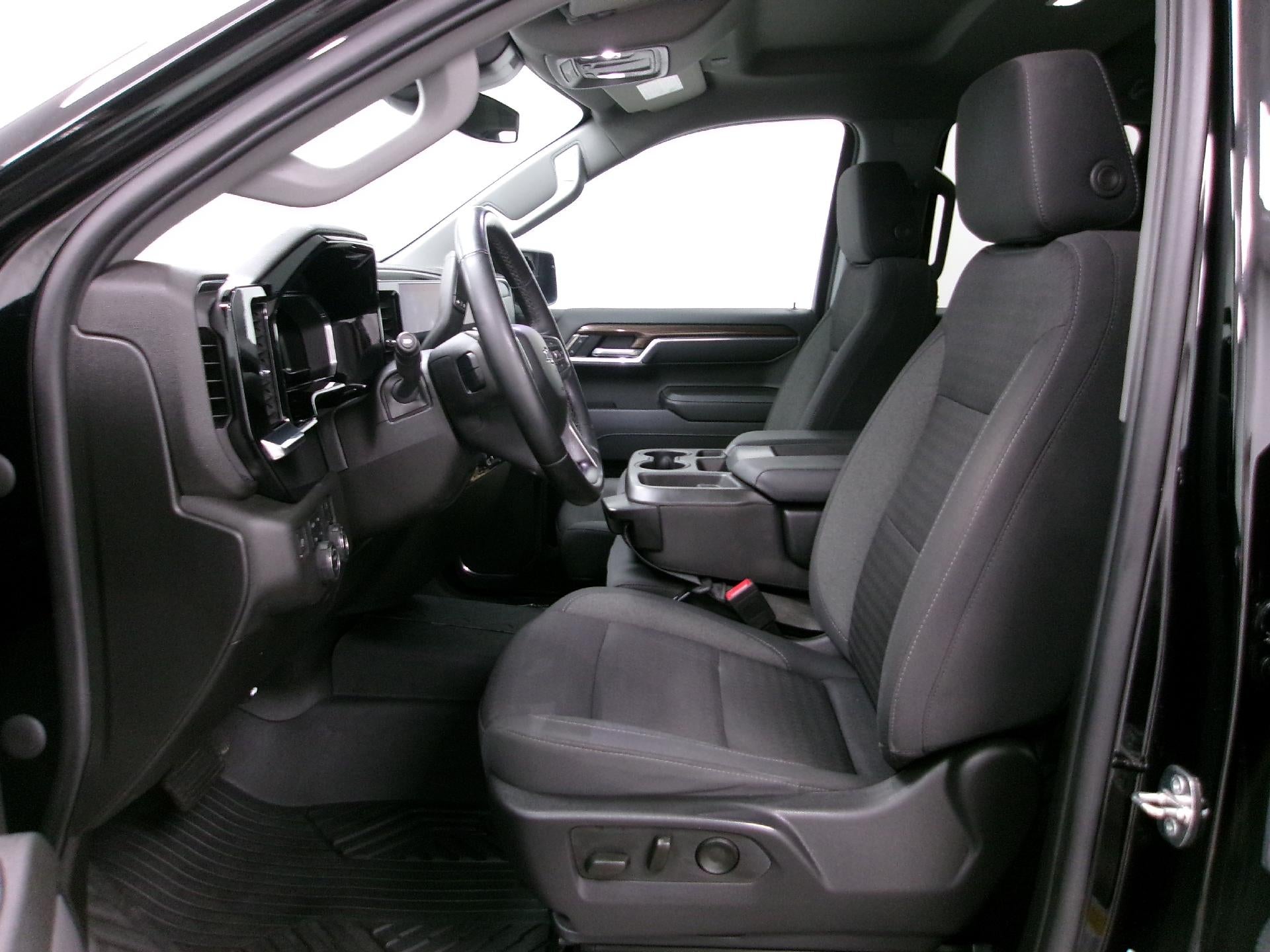 2023 Chevrolet Silverado 1500 Double Cab Standard Box 4-Wheel Drive RST