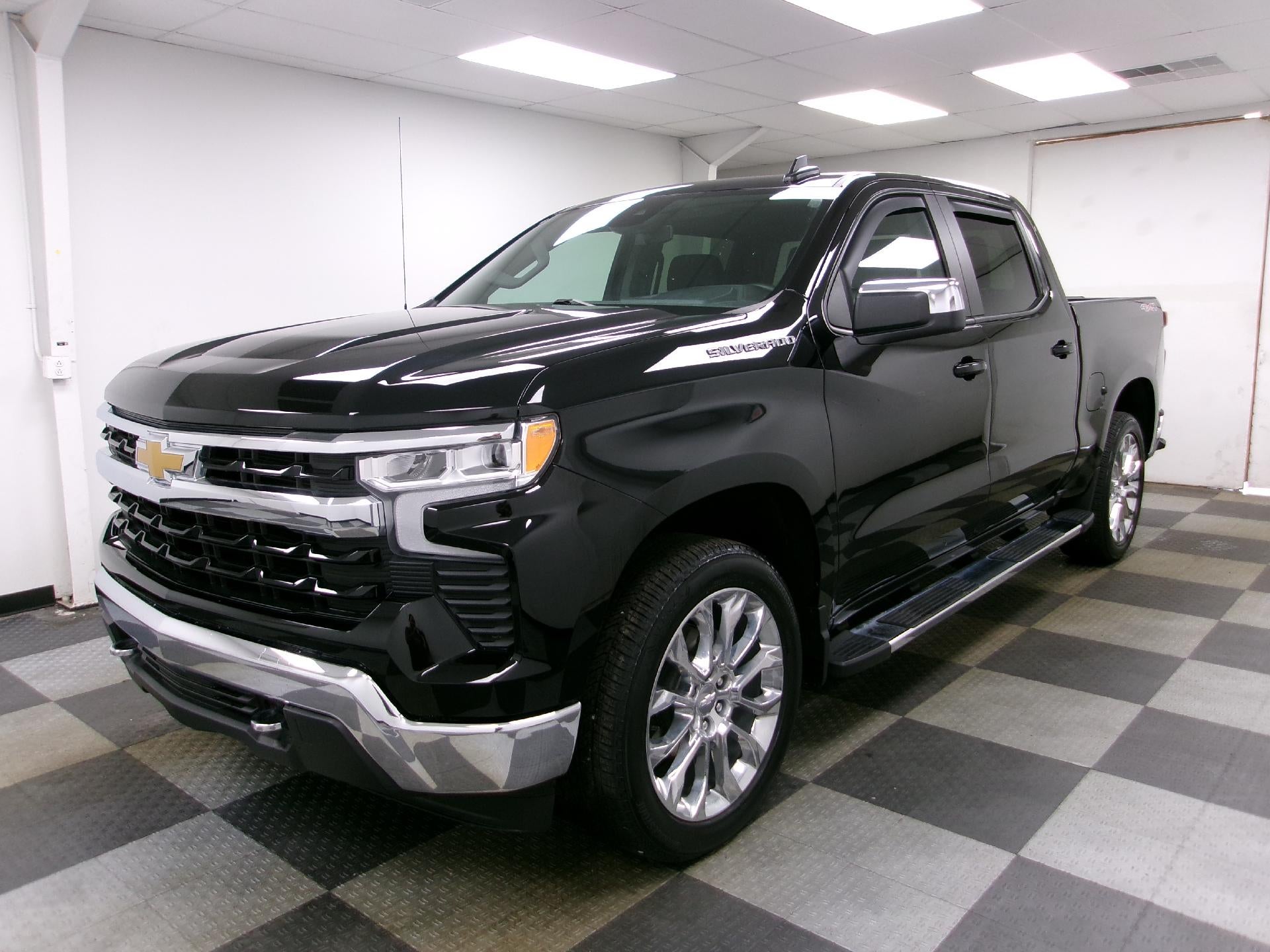 2024 Chevrolet Silverado 1500 Crew Cab Short Box 4-Wheel Drive LT 1LT
