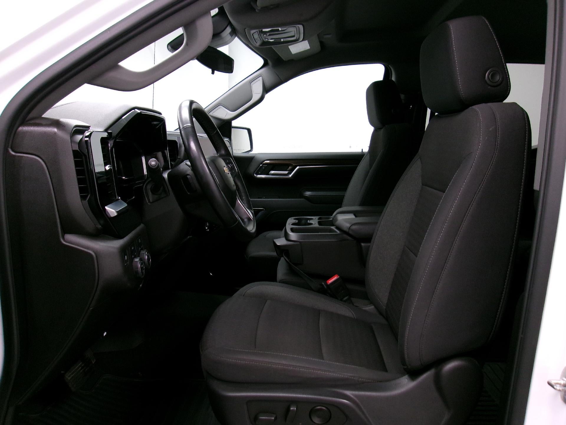 2024 Chevrolet Silverado 1500 Crew Cab Standard Box 4-Wheel Drive LT