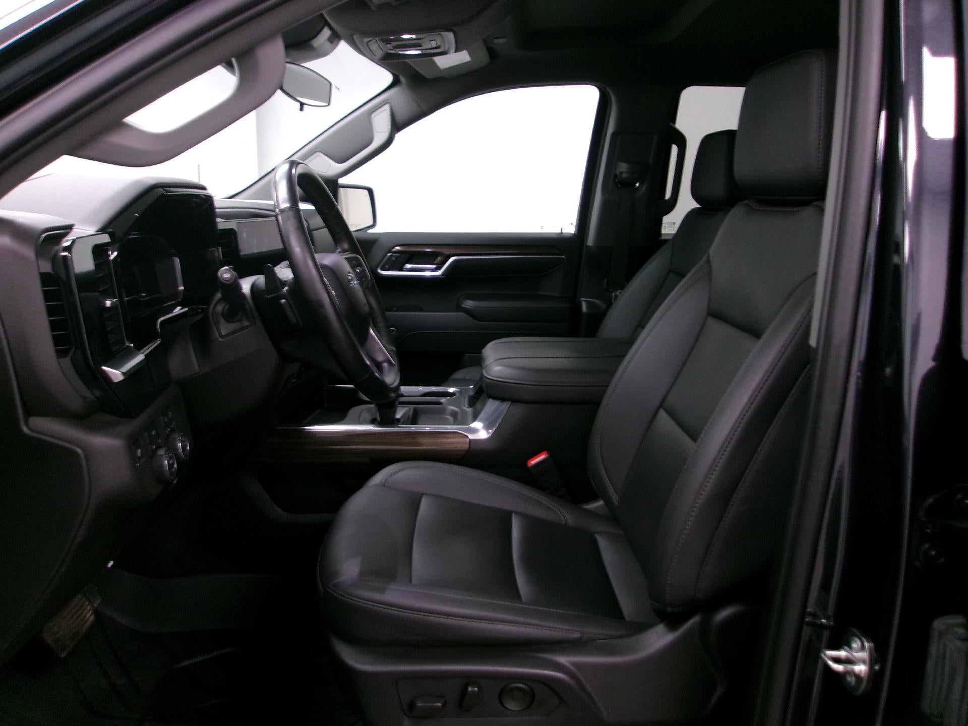 2024 Chevrolet Silverado 1500 Crew Cab Short Box 4-Wheel Drive RST