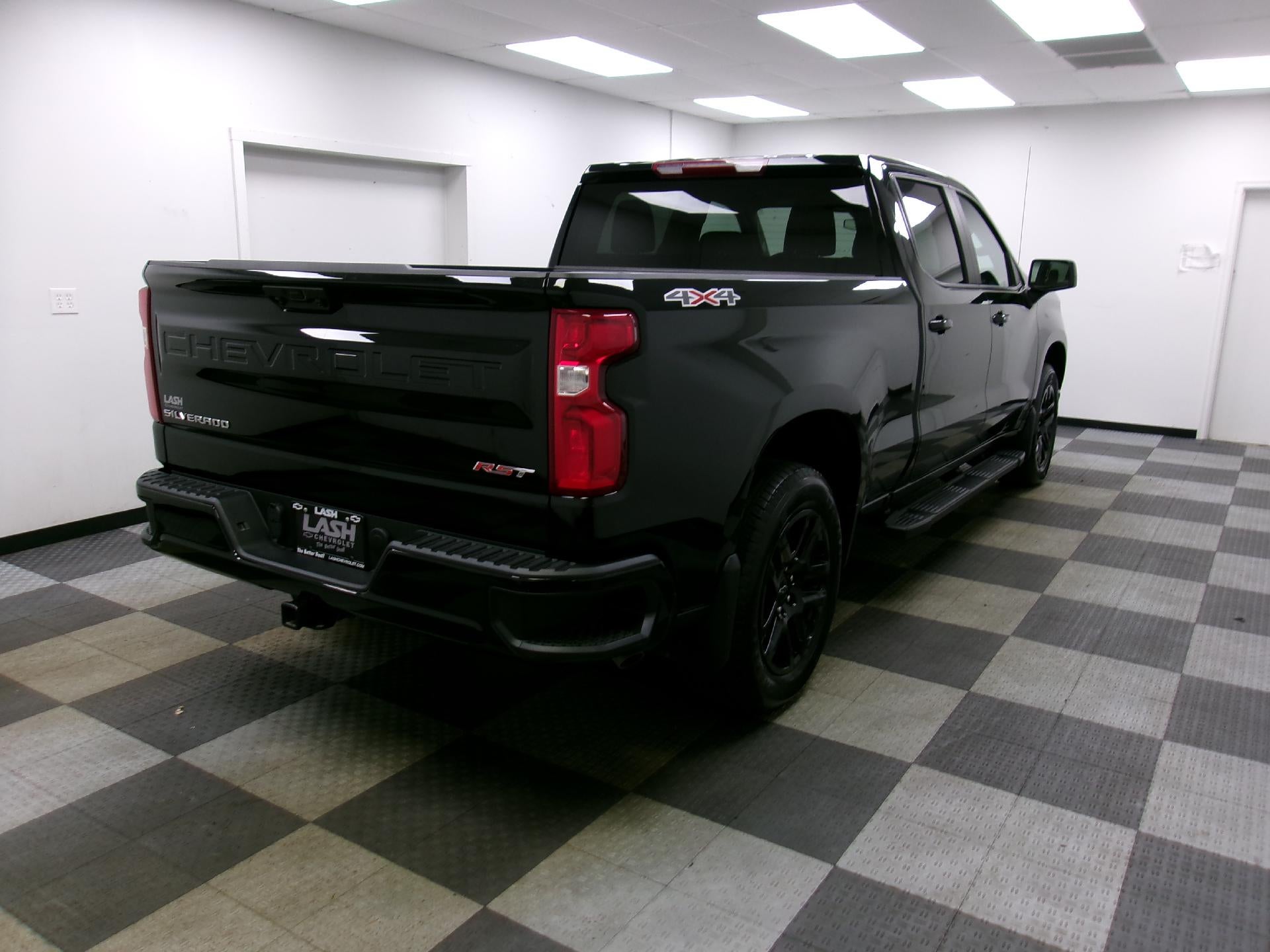 2024 Chevrolet Silverado 1500 Crew Cab Standard Box 4-Wheel Drive RST