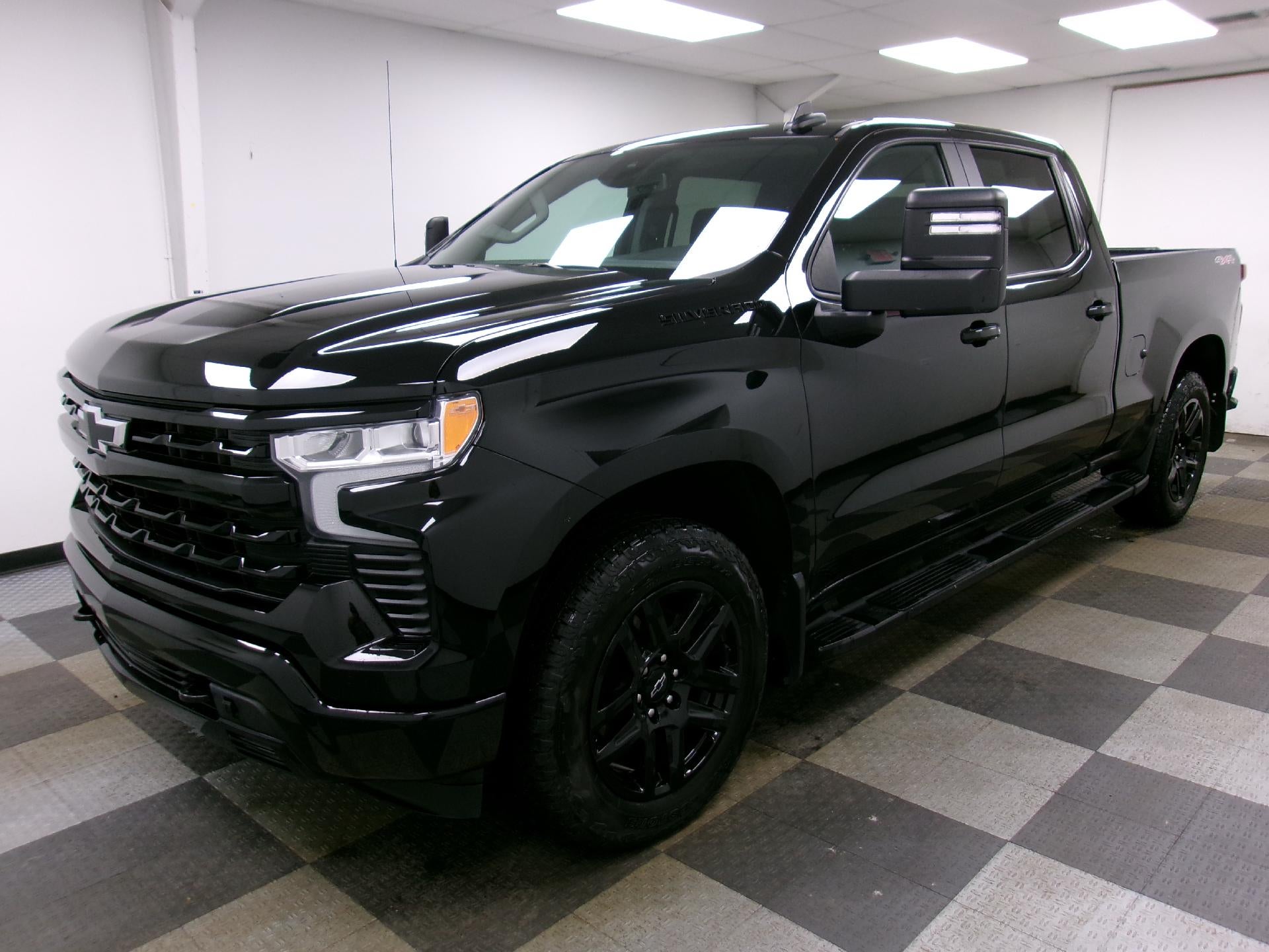 2023 Chevrolet Silverado 1500 Crew Cab Standard Box 4-Wheel Drive RST