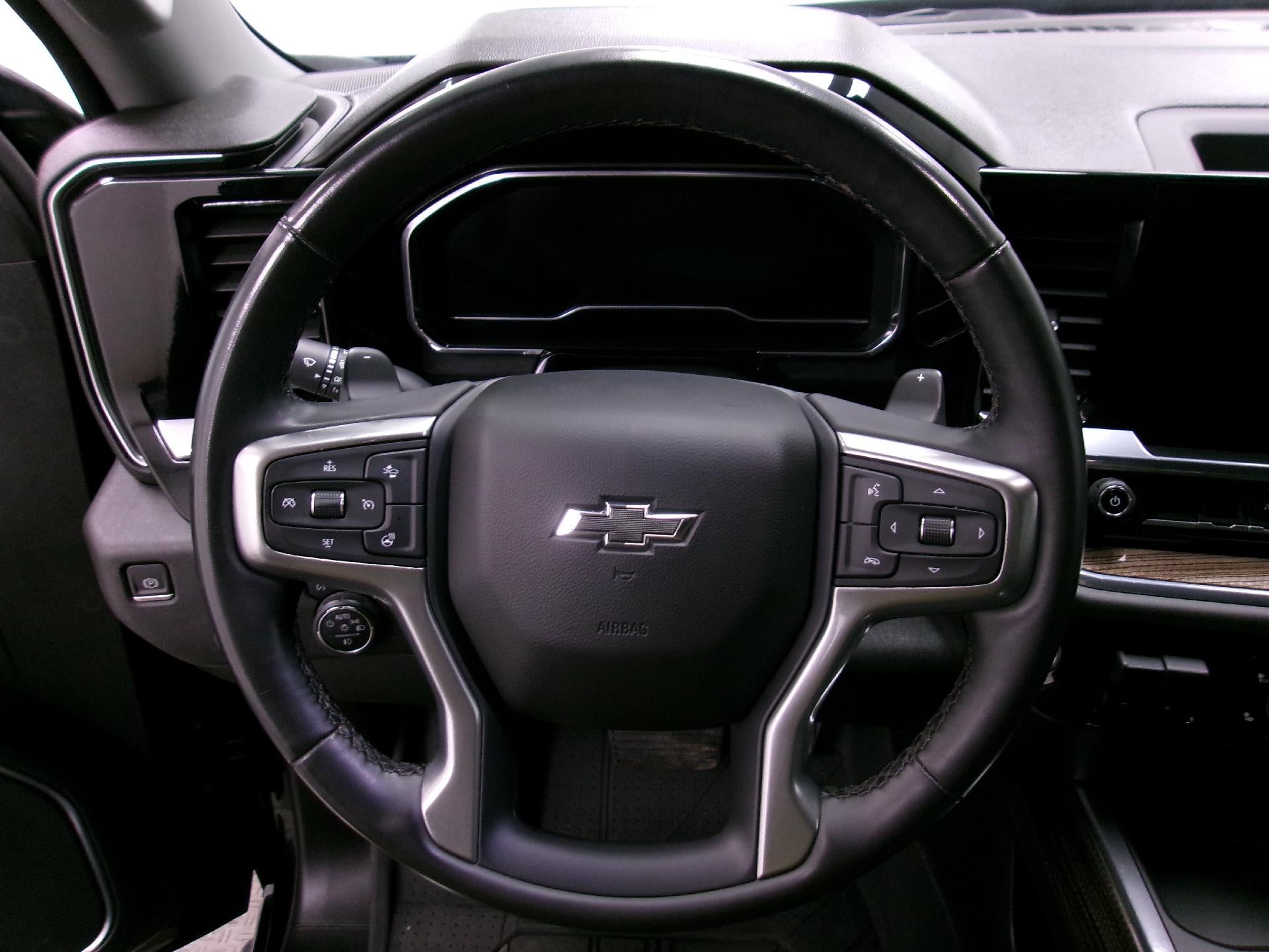 2023 Chevrolet Silverado 1500 Crew Cab Standard Box 4-Wheel Drive RST