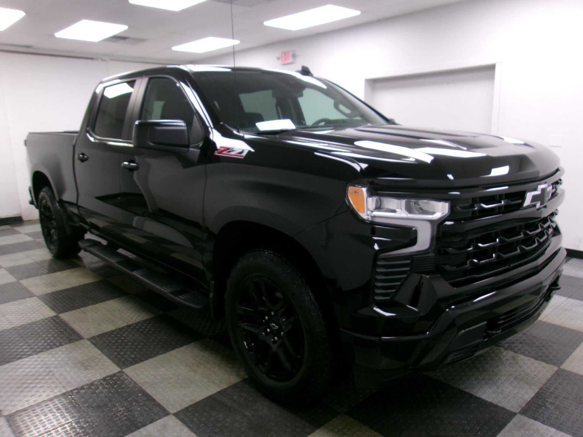 2024 Chevrolet Silverado 1500 Crew Cab Standard Box 4-Wheel Drive RST