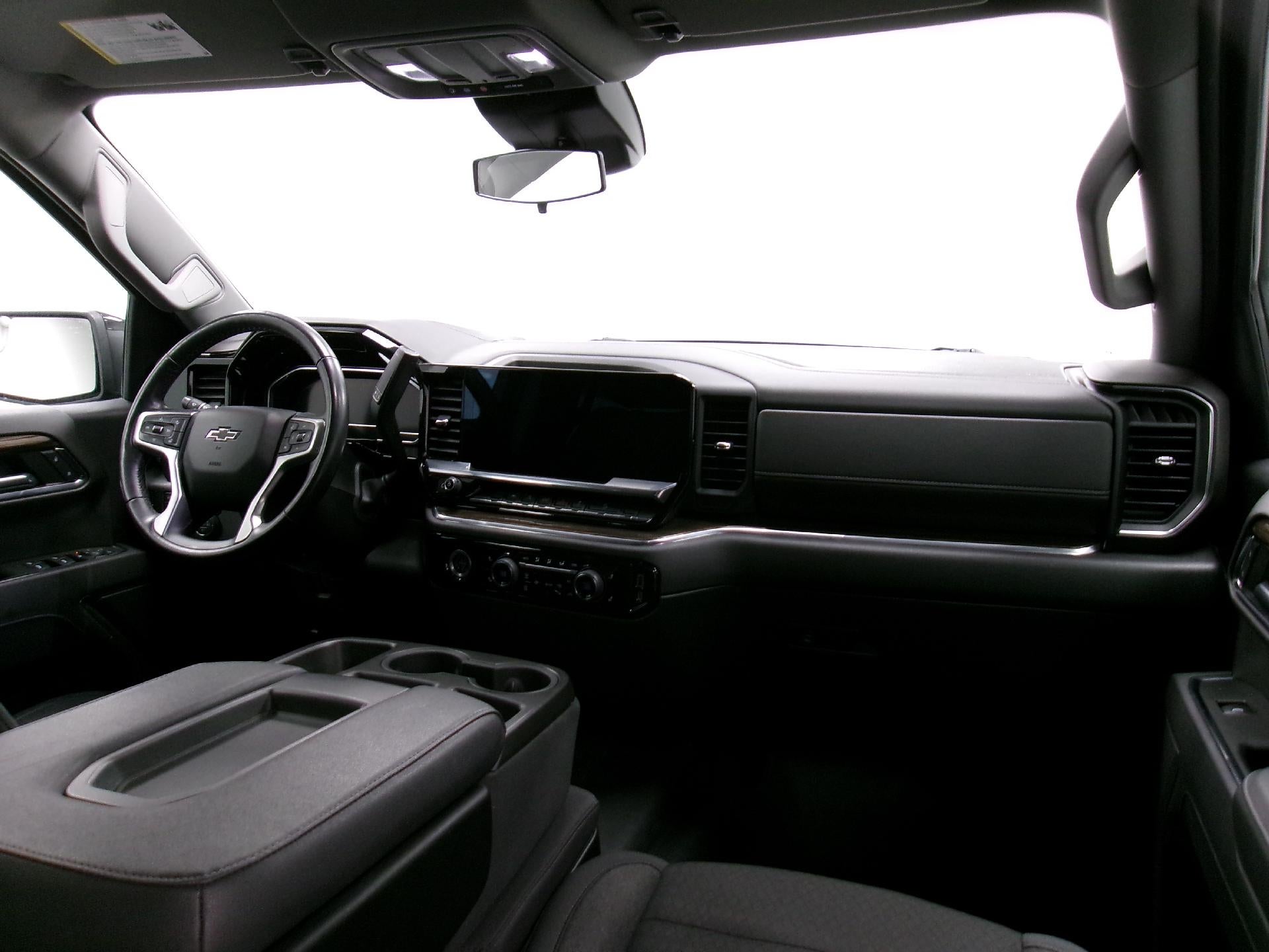 2022 Chevrolet Silverado 1500 Crew Cab Short Box 4-Wheel Drive RST