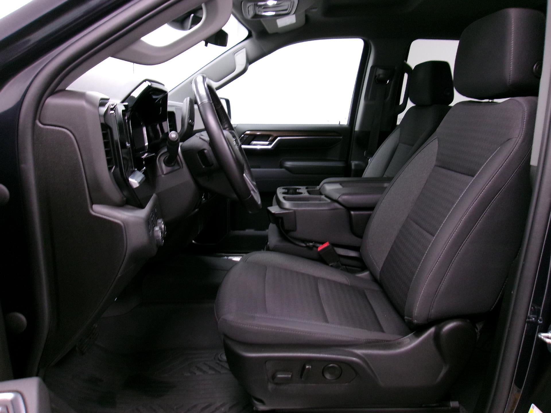 2022 Chevrolet Silverado 1500 Crew Cab Short Box 4-Wheel Drive RST